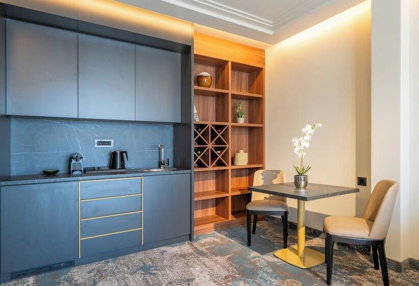 هتل Kocka Vrnjačka Banja