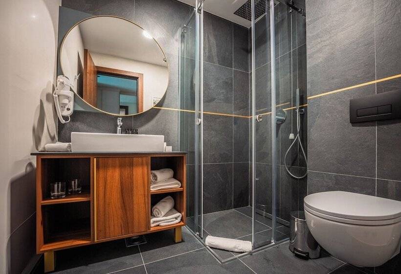 هتل Kocka Vrnjačka Banja