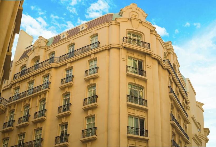 בית מלון כפרי Try Residence, The Elysée Koh Pich