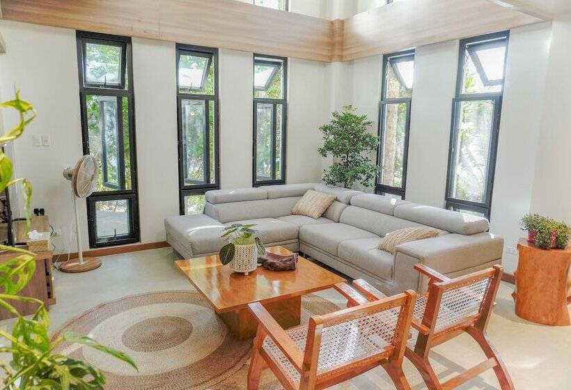 فندق Villa Ferrer