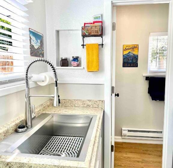 פנסיון Cozy Studio Guest Cottage   Twin Falls