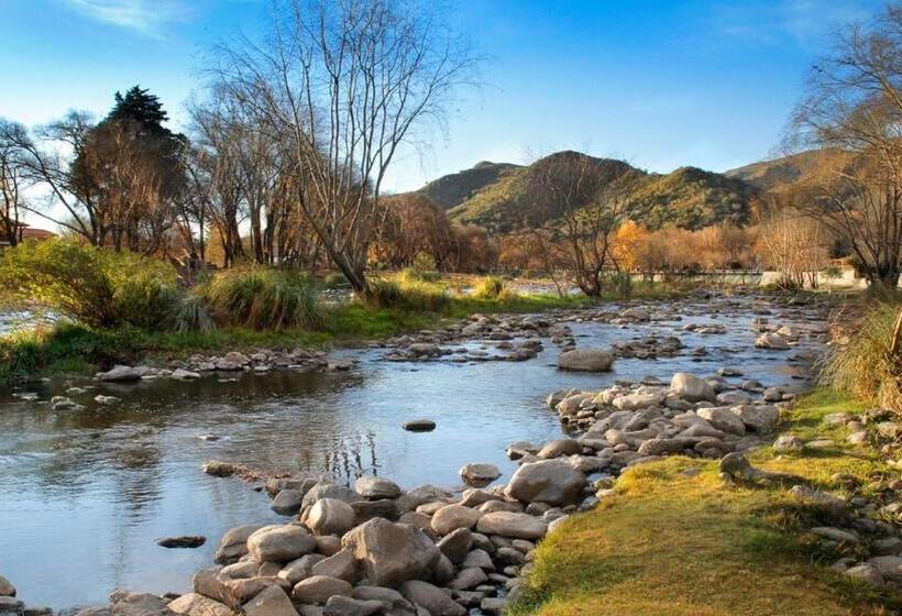 בית מלון כפרי El Sauce