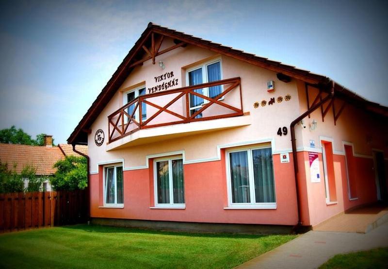 펜션 Viktor Vendégház és Apartmanház