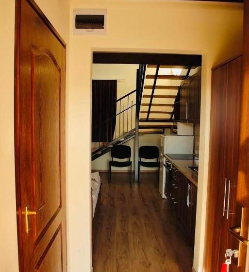 펜션 Viktor Vendégház és Apartmanház
