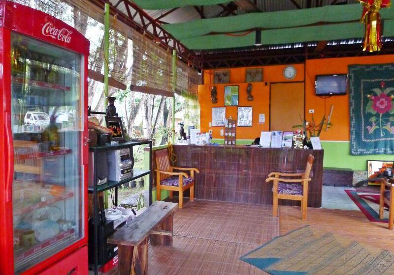 تختخواب و صبحانه Reddoorz Plus @ Rizal Avenue Palawan