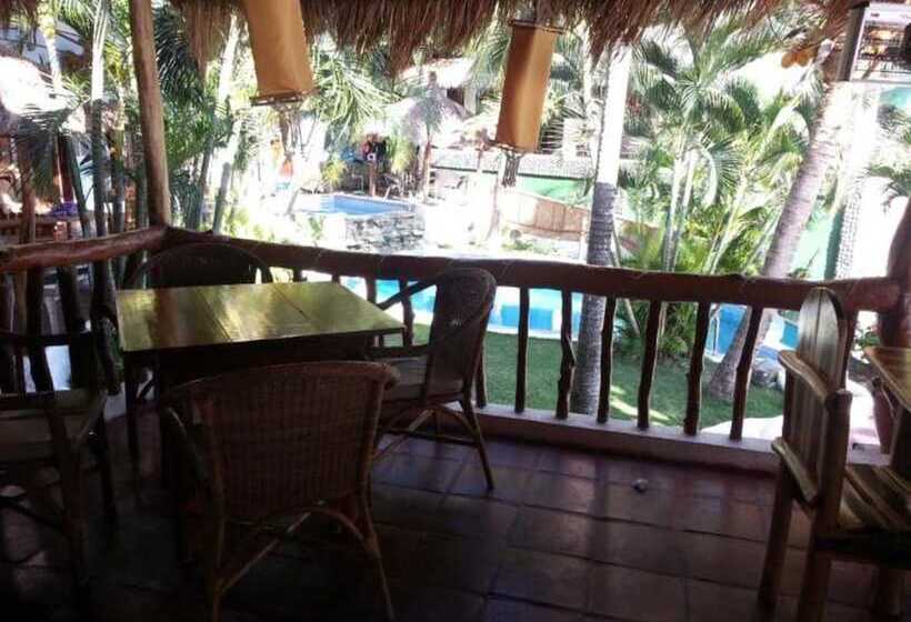 Dolphinbay Beachfront & Dive Resort
