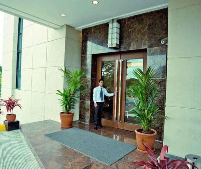 酒店 Santomas Suites