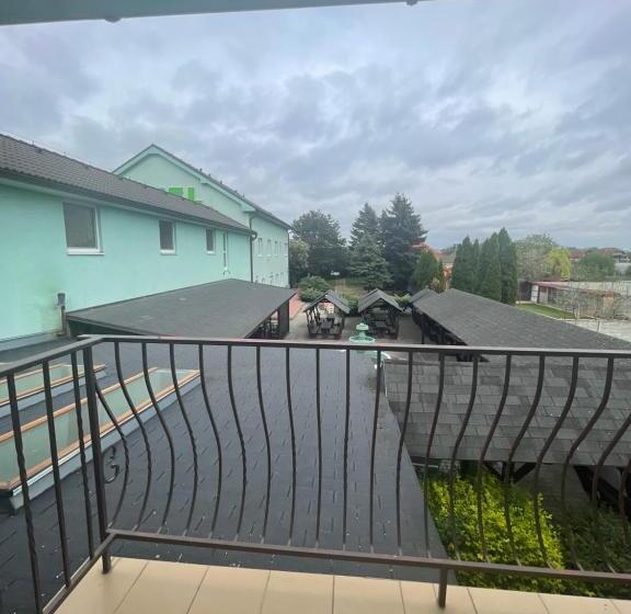 Отель Zelený Dvor