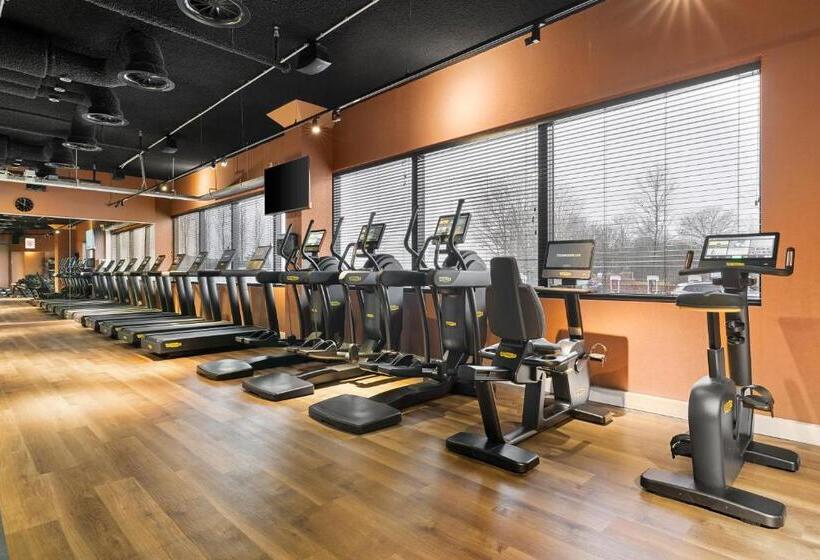 Corendon Amsterdam Schiphol Airport, a Tribute Portfolio Hotel