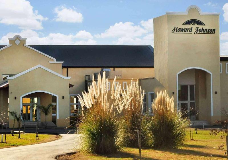فندق Howard Johnson By Wyndham Pergamino