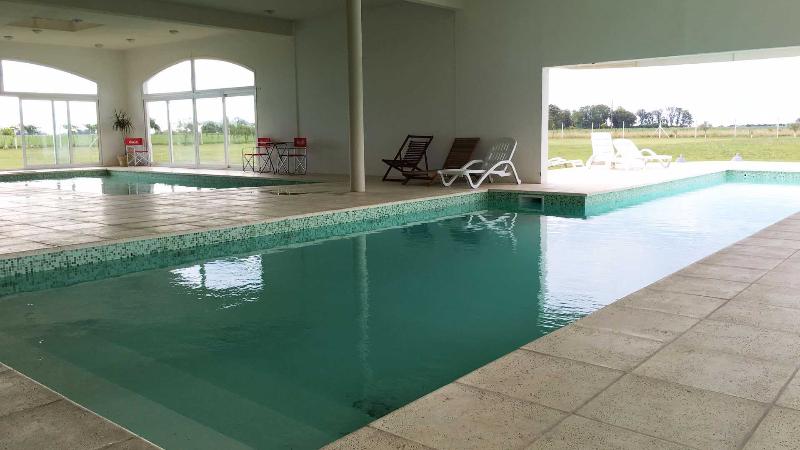 فندق Howard Johnson By Wyndham Pergamino