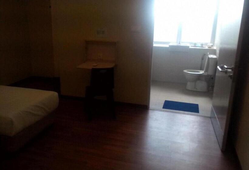 هاستل 1acs Residence