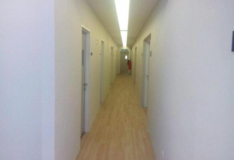 هاستل 1acs Residence
