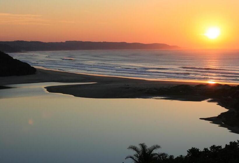 فندق صغير Buccaneers Beach Lodge, Chintsa, South Africa