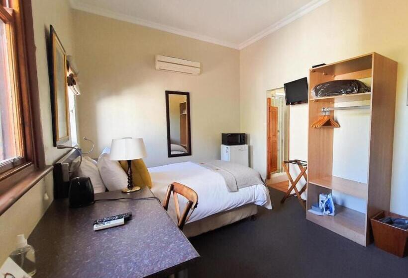 Bed and Breakfast Cummings Guesthouse