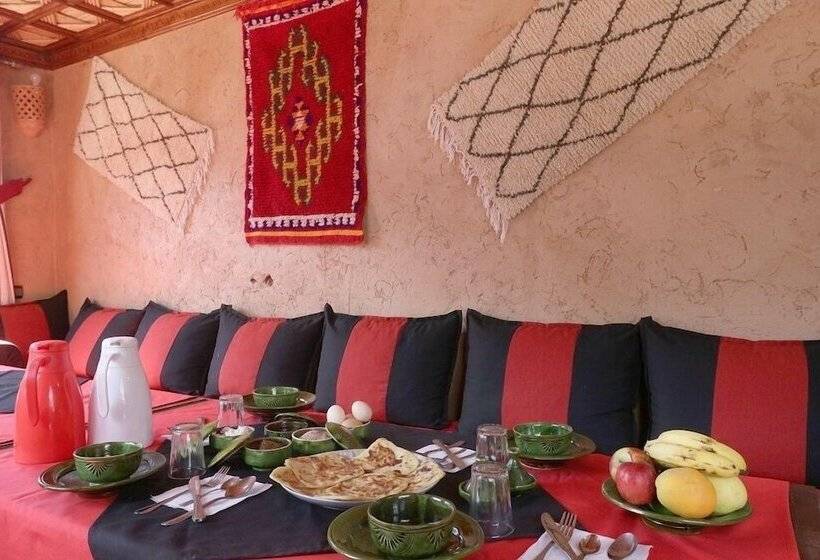 تختخواب و صبحانه Dar Aymane