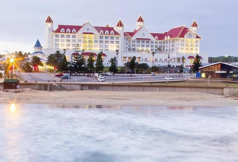 استراحتگاه The Boardwalk Hotel, Convention Centre & Spa