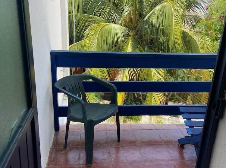 هتل & Hostal Mayflower