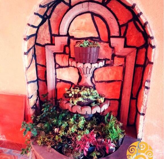 هتل Hostal Quinto Sol Huamantla