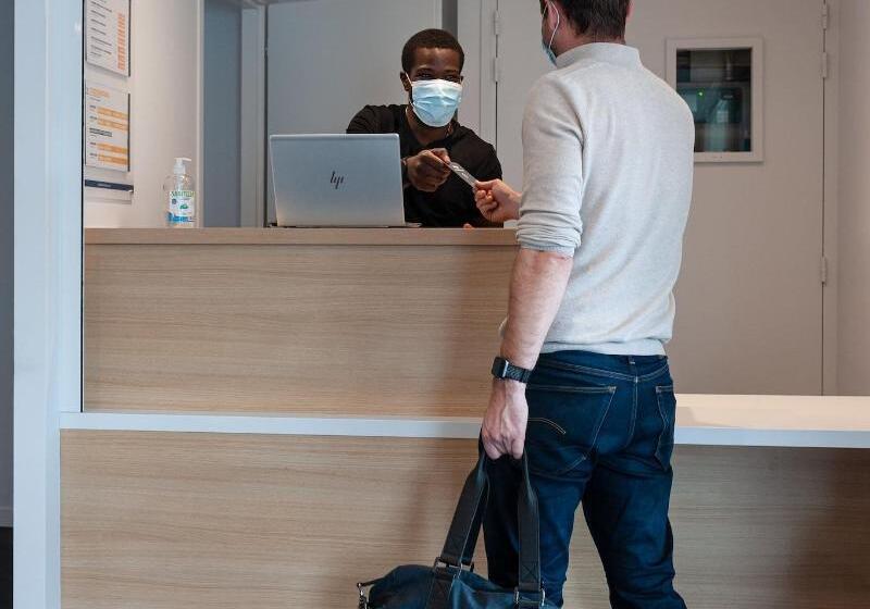 Отель Kyriad Direct Toulon Ouest La Seyne Sur Mer