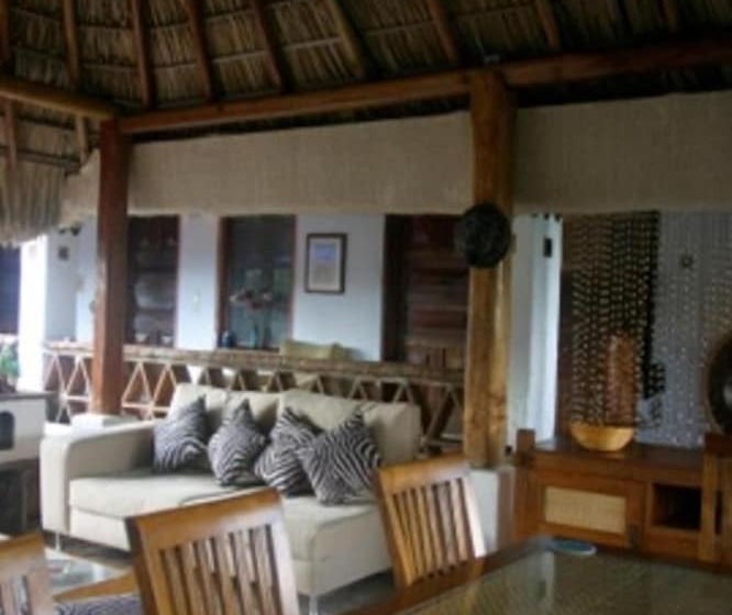 هتل Paraiso Escondido