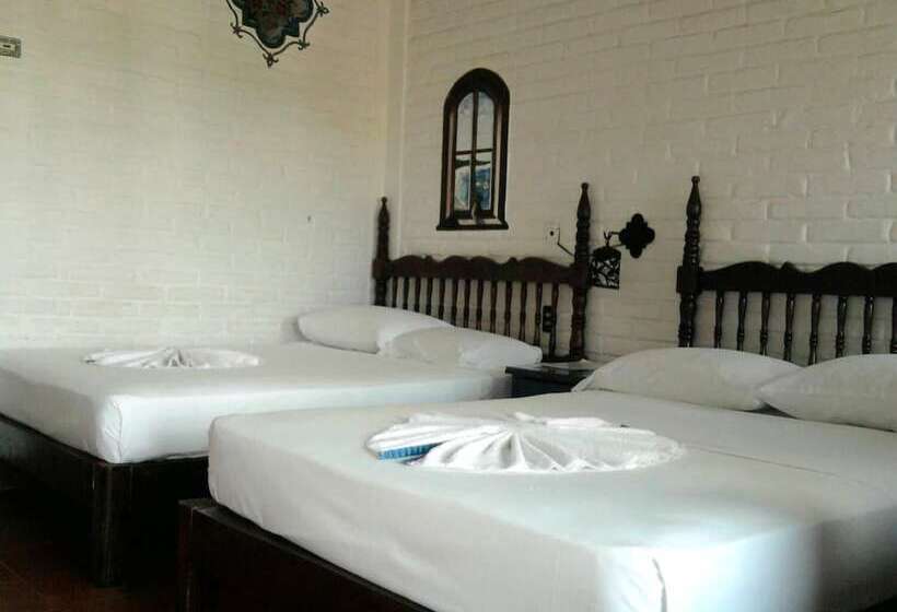 هتل Paraiso Escondido