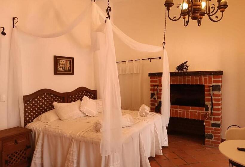 هتل Posada Los Alcatraces