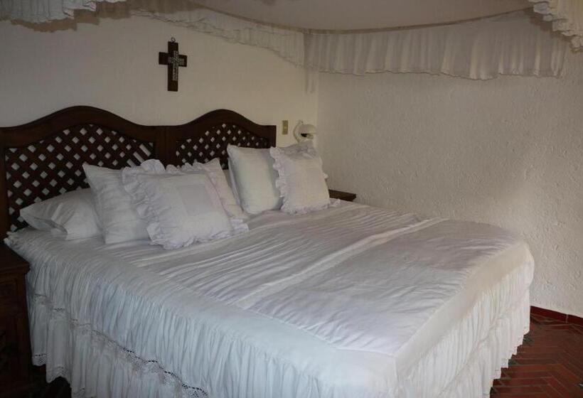 هتل Posada Los Alcatraces