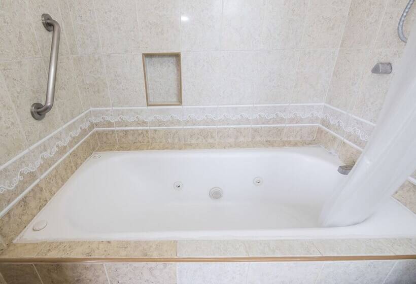 هتل Suites De Reyes