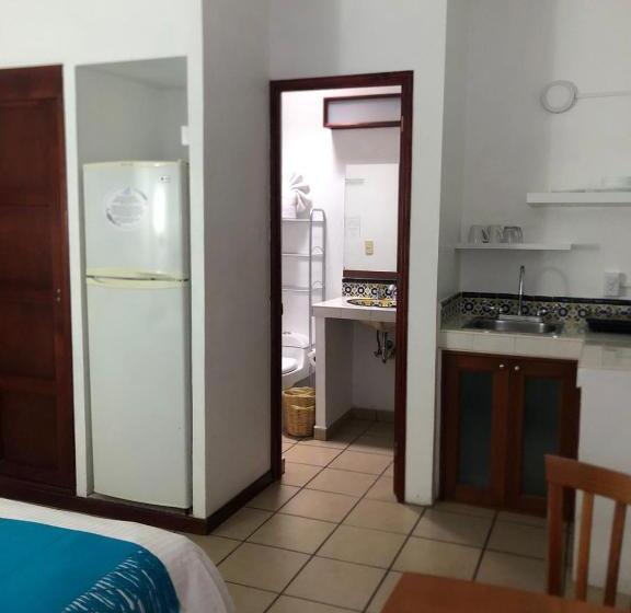 Las Mariposas Hotel & Studios