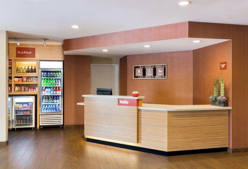 فندق Towneplace Suites By Marriott Brunswick