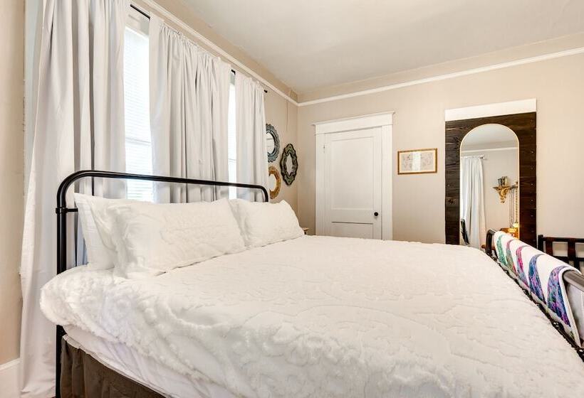 Lovely Mobile Home W/ Smart Tv: 2 Mi To Downtown!