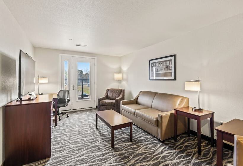 Riverstone Suites By Cobblestone Hotels   Chippewa Falls