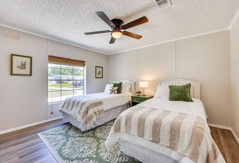 St Augustine Home W/ Dock & Lift On St Johns River