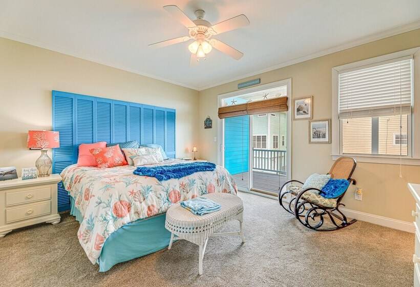 Atlantic Beach Retreat W/ 2 Decks: Steps To Beach!