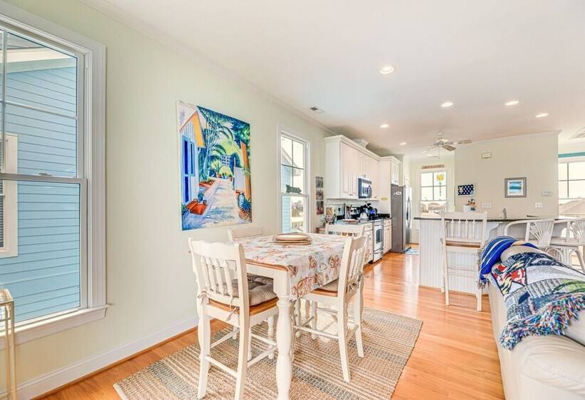 Atlantic Beach Retreat W/ 2 Decks: Steps To Beach!