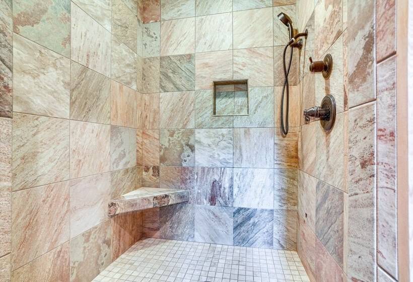 High End Helen Home: Heated Pool, Fire Pit + Views