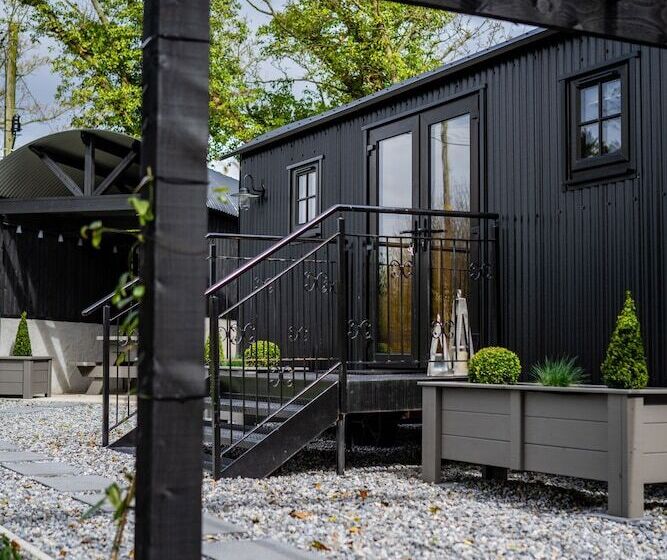 فندق Charming Lodge In Limavady