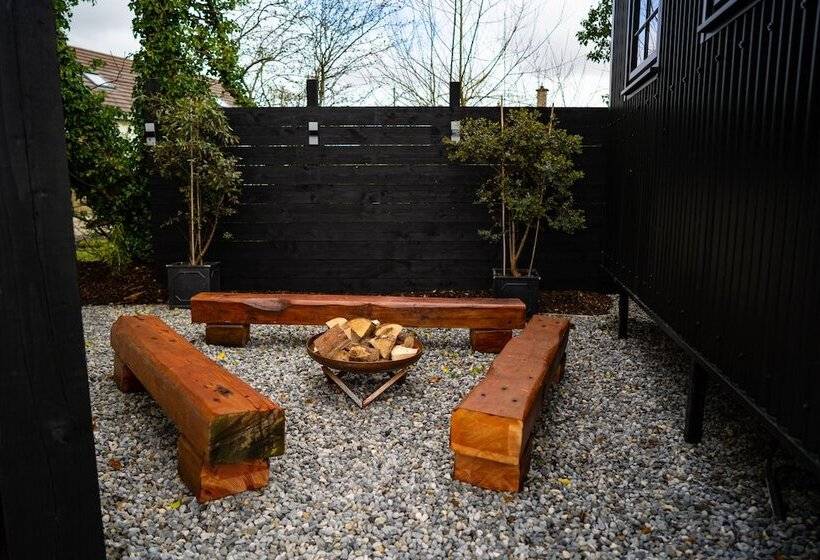 فندق Charming Lodge In Limavady