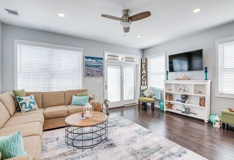Long Branch Beach House W/ Private Hot Tub!