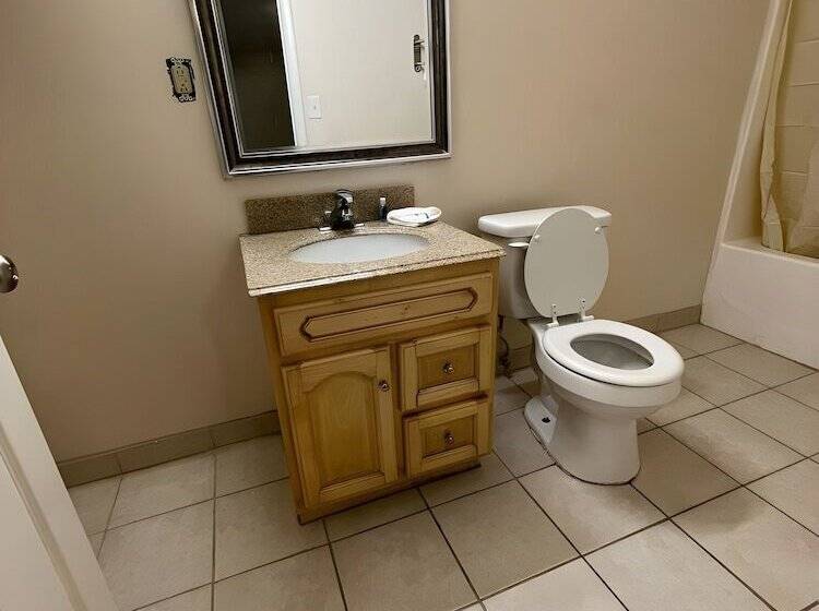 مُتل Scottish Inns   Middletown