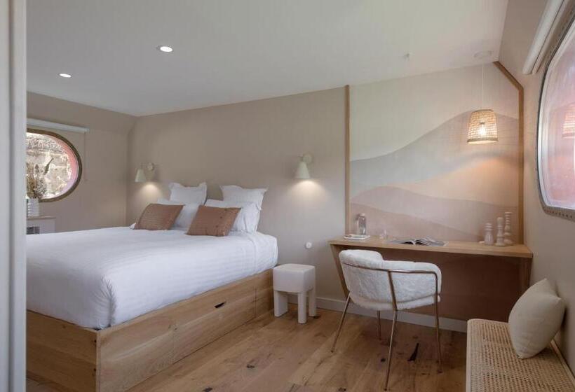 پانسیون La Peniche   Bed And Bicycle   Aigues Mortes