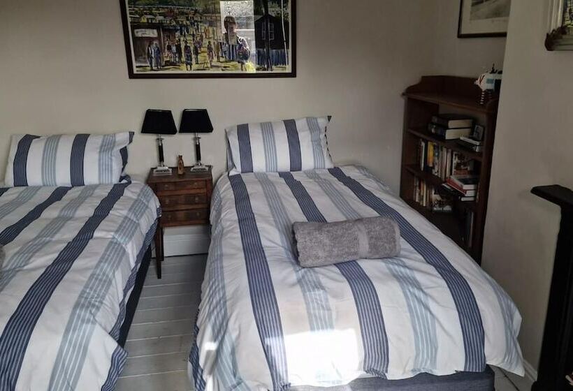 إقامة Inviting 2 Bed Character House Stamford
