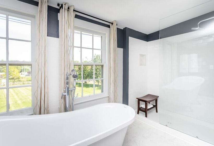 Sojourn At The Legacy Inn