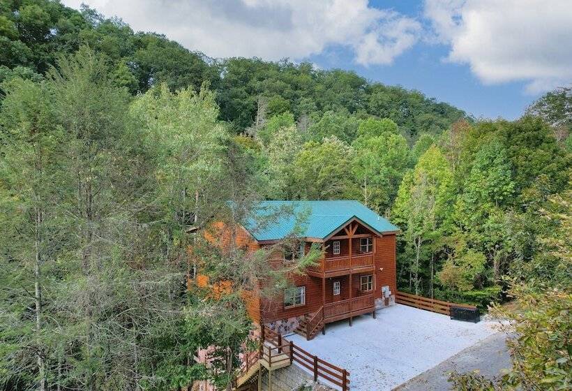 Bluestem By Avantstay Incredible Views W/ Large Balcony & Indoor Pool!