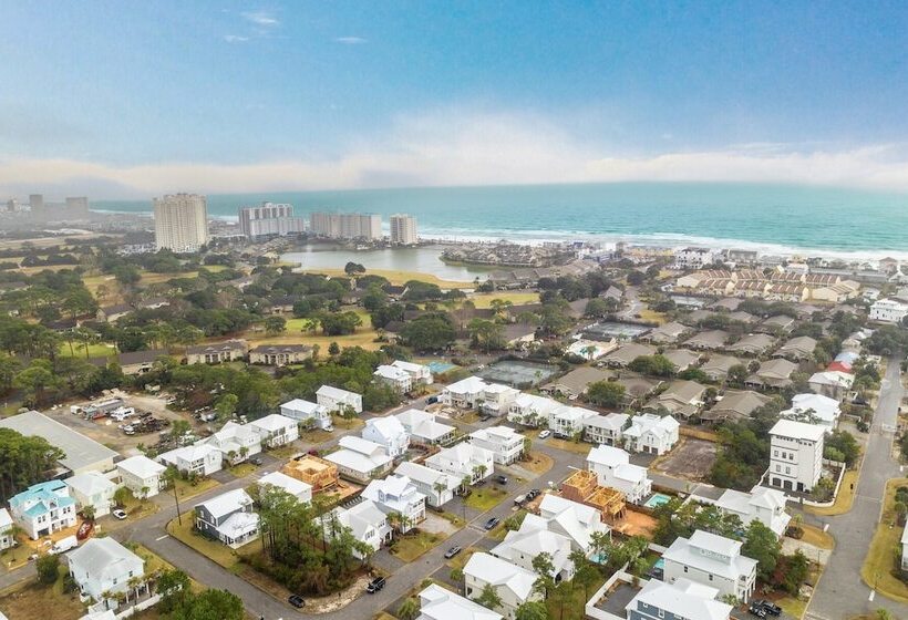 Bottlenose By Avantstay Walk To Miramar Beach