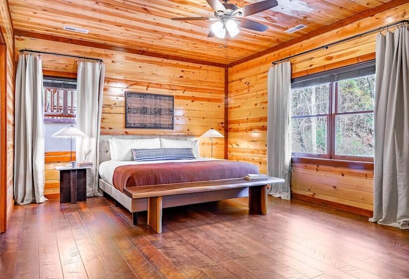 Daybreak By Avantstay Sleeps 18 Cabin + Pool/spa