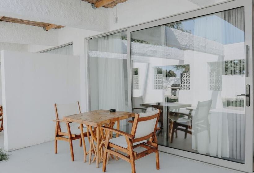 هتل Black Amber Boutique