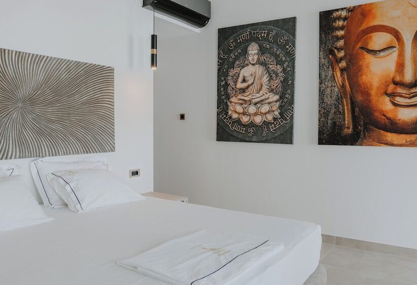 هتل Black Amber Boutique