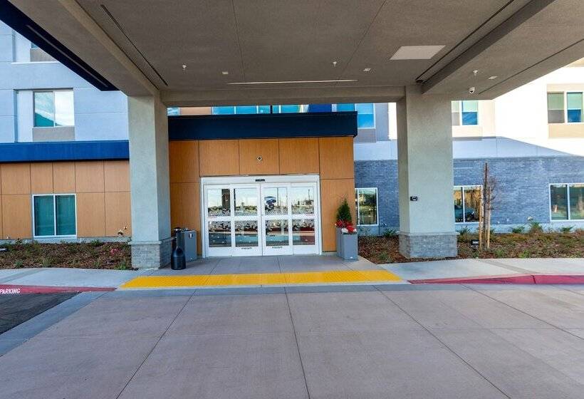 בית מלון כפרי Hampton Inn Selma, Ca